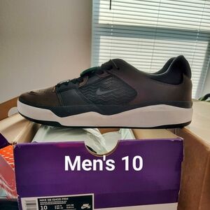 Nike SB Ishod PRM Black and White Sneakers